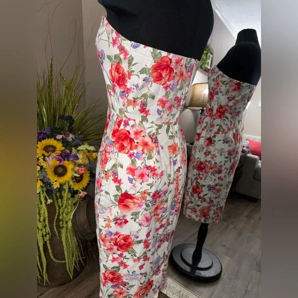 Alya • Strapless Floral Princess Neckline Midi Dress - Picture 15 of 16